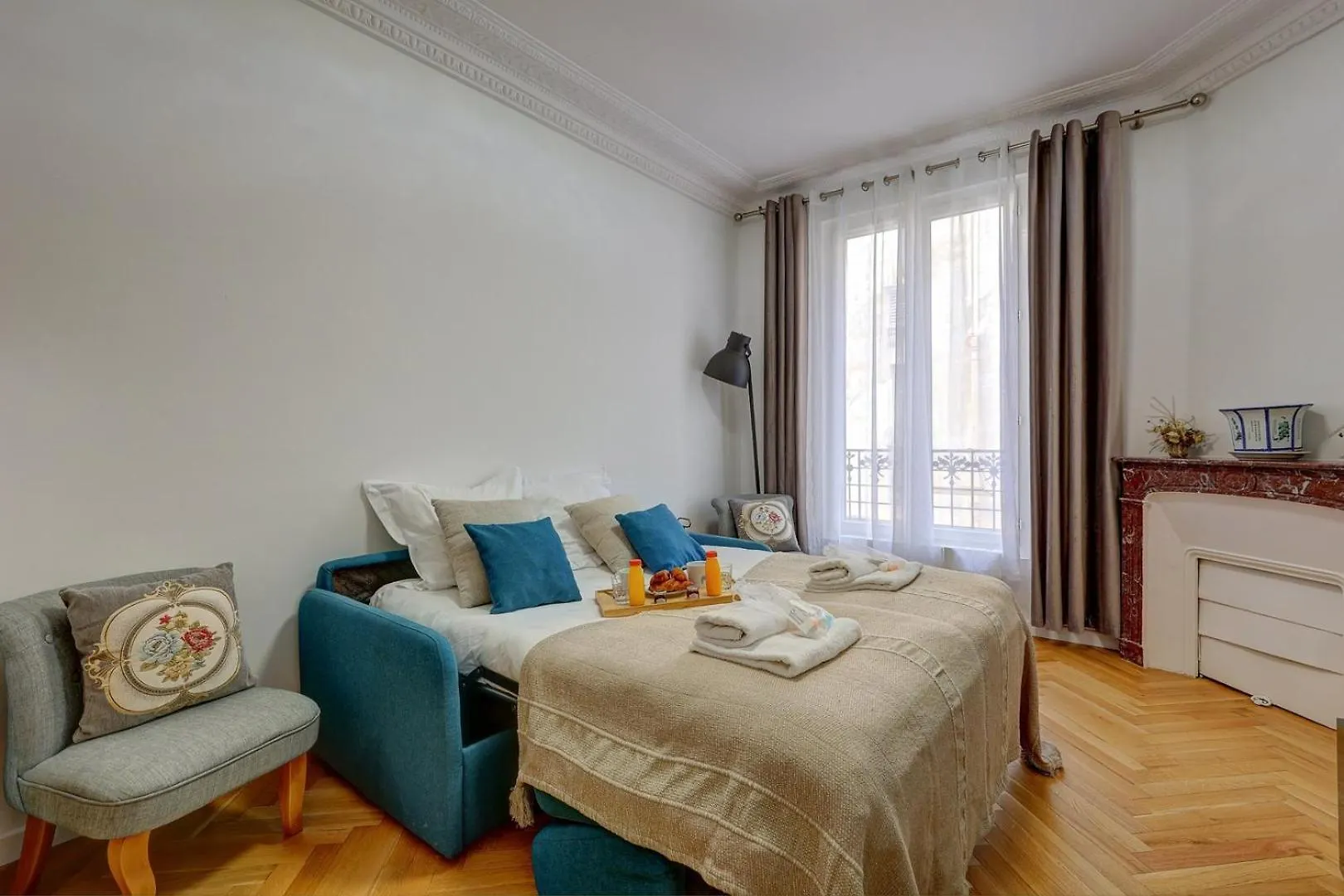 Mericourt Suite, Place De La Republique Paříž